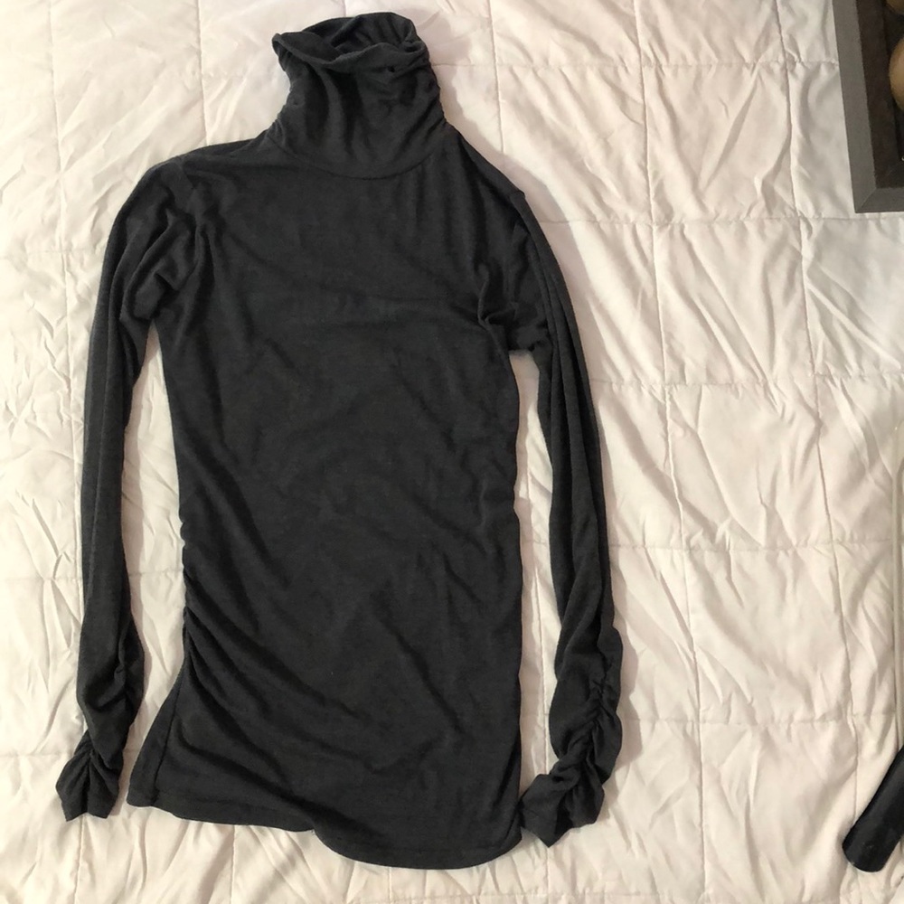 Long sleeve turtle neck sim shirt